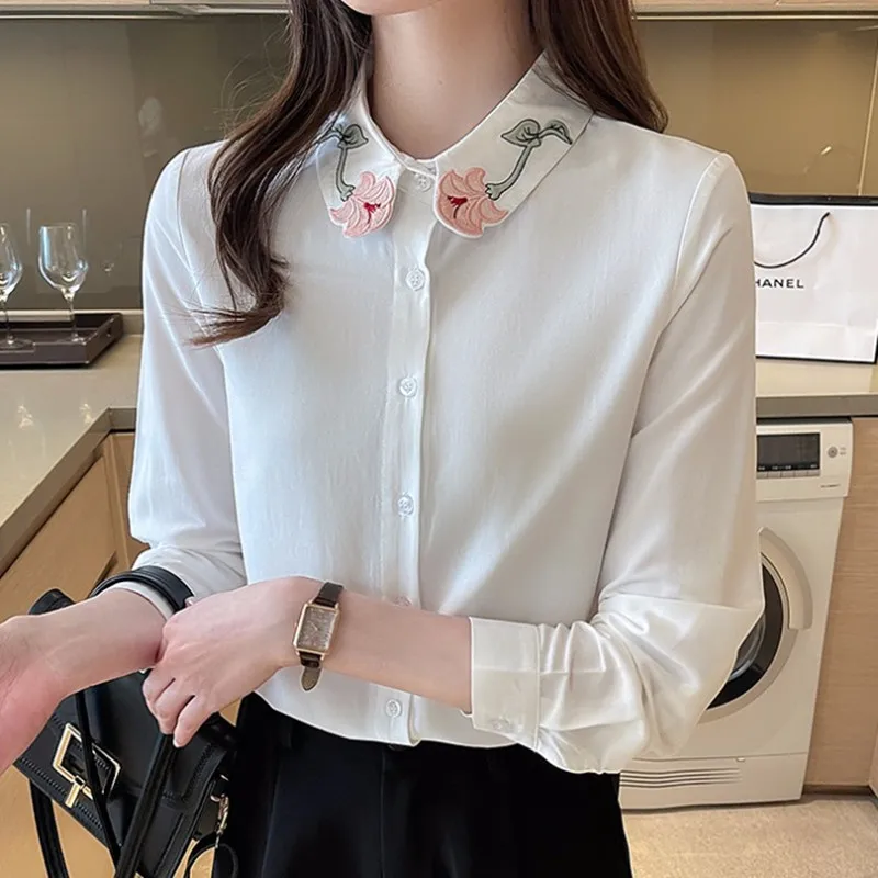 

Korean Chiffon Women Shirts Blouse Women White Shirt Woman Embroidered Print Shirt Woman Long Sleeve Blouse OL Floral Ladies Top