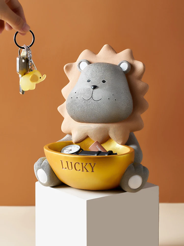 

Modern light luxury porch key storage ornaments Nordic living room coffee table creative home creative lion decoration