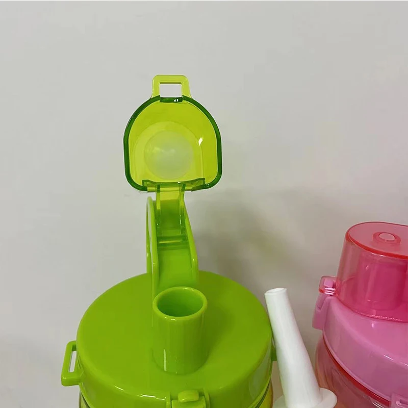 

1000ml Plastic Water Bottle With Flip Lids And Straw Large Capacity Portable 3 Colors Travel Glass Shaker Bottle For Outdoor