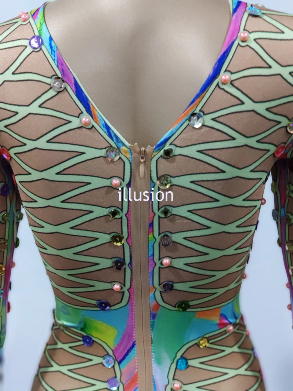 Женское вечернее платье с яркими сетчатыми вставками длинное стрейчевое со