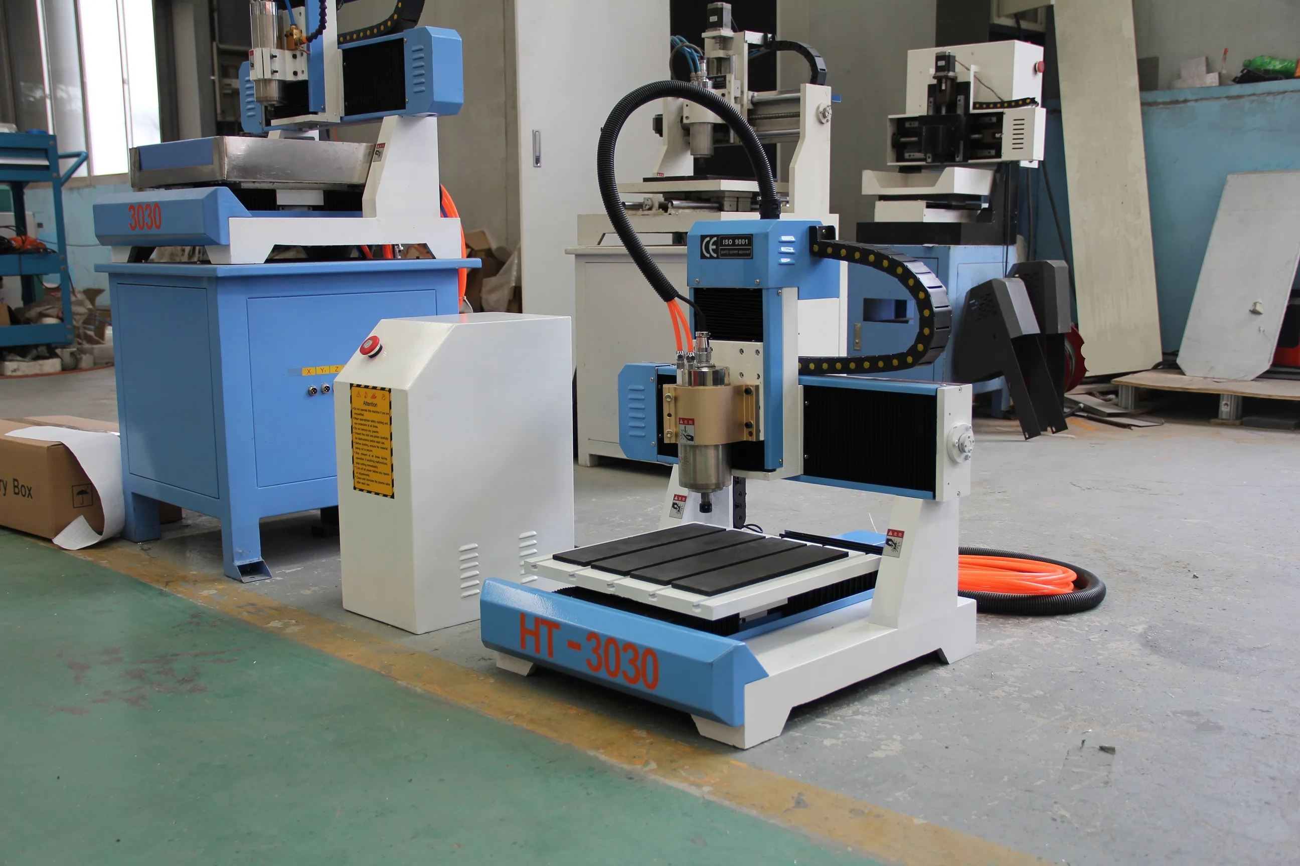 Конкурентоспособная цена профессиональный фрезерный станок с ЧПУ 3030 для