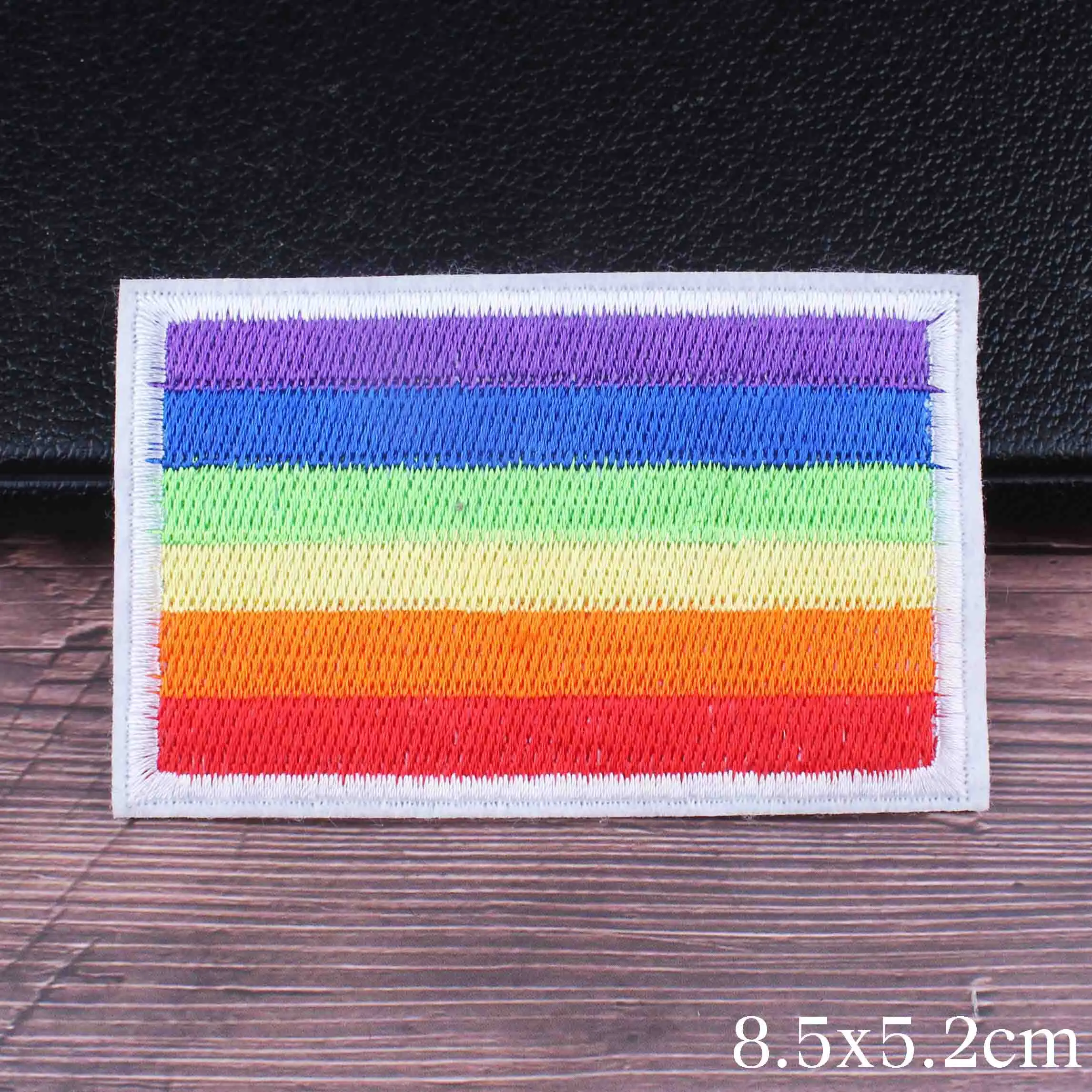 Pulaqi Мультяшные радужные нашивки с буквами ЛГБТ патчи вышитые термоклейкие для