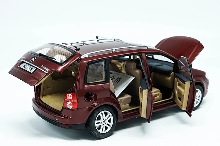 Оригинальная коробка 1:18 Высокая тщательно VW TOURAN MPV Субару Outback сплавочная модель автомобиля статические металлические модели автомобилей для Коллекционные вещи подарок