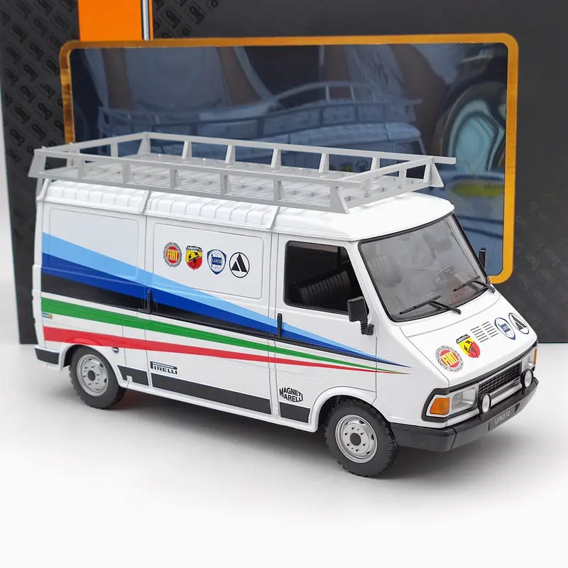 IXO 1:18 для FIAT 242 - TECHNIC ABARTH ASSISTANCE/только багажник на крышу 18RMC060XE литье под давлением