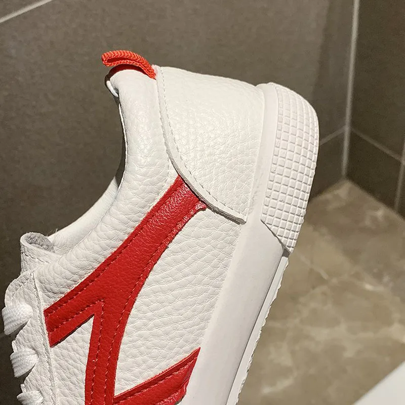 

Small white shoe female autumn new style student outside wears lace-up flat bottom recreational board shoe web celebrity female