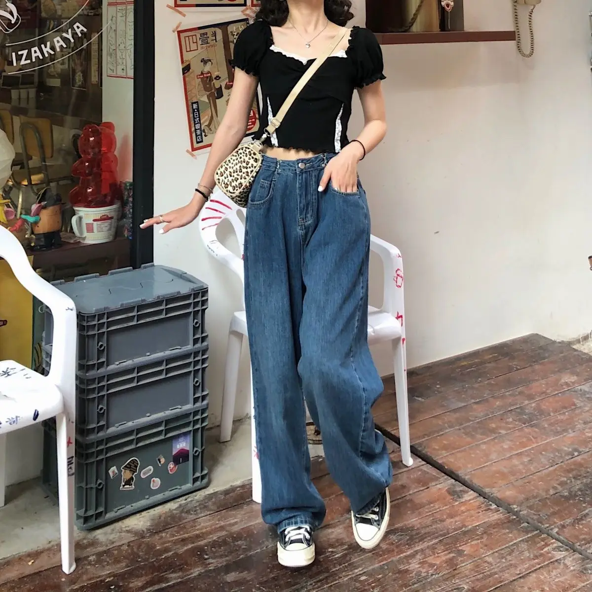 

Джинсы женские, синие, прямые, с высокой талией