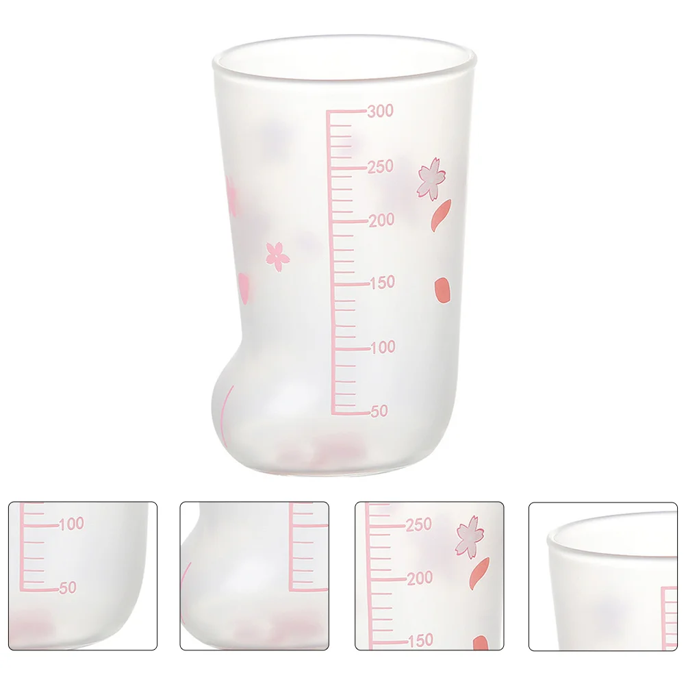 

1Pc Lovely Glass Measuring Cup Children's Cup with Scale (Assorted Color)
