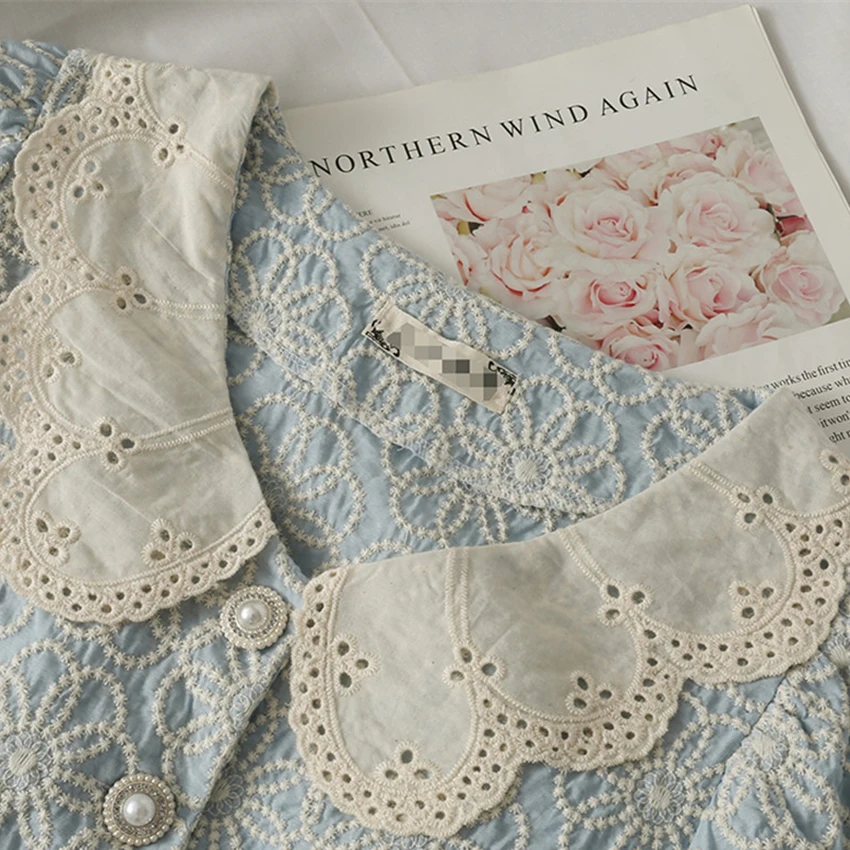 

Korean Fashion Puff Sleeve Designer Shirt Tops Women Floral Embroidery Elegant Blouse Sexy Crop Top Ladies Blouse Mujer