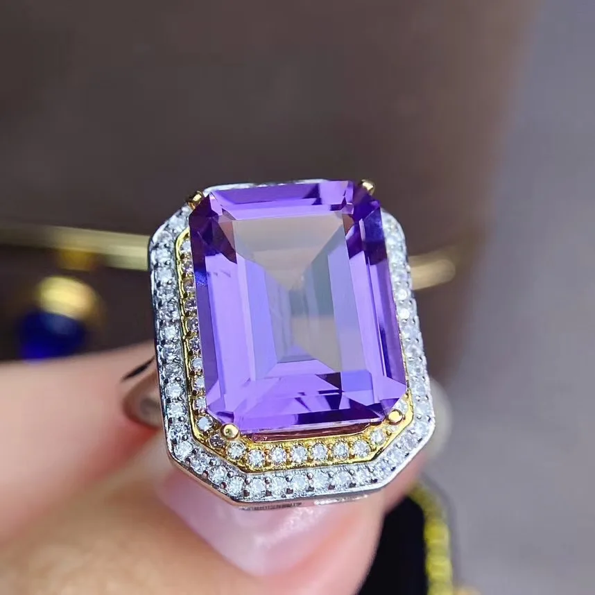 Самый лучший подарок для ваших любимых девочек аметистовое кольцо 925 пробы