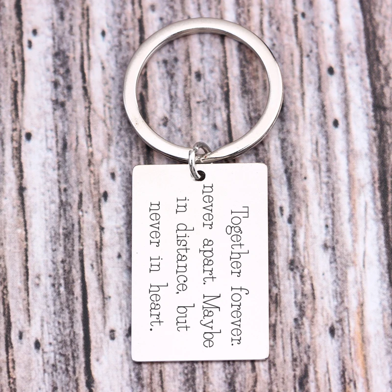 Любовные надписи навсегда никогда не разделяются возможно на расстоянии но в