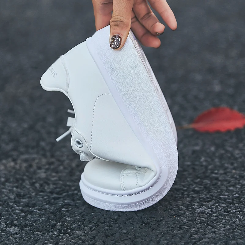 Мокасины женские на плоской платформе дизайнерские винтажные кроссовки модная