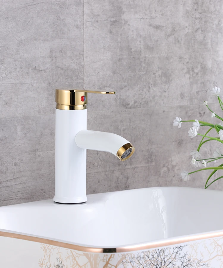 Смеситель для ванной с одной ручкой кухонный кран горячей и холодной воды белый