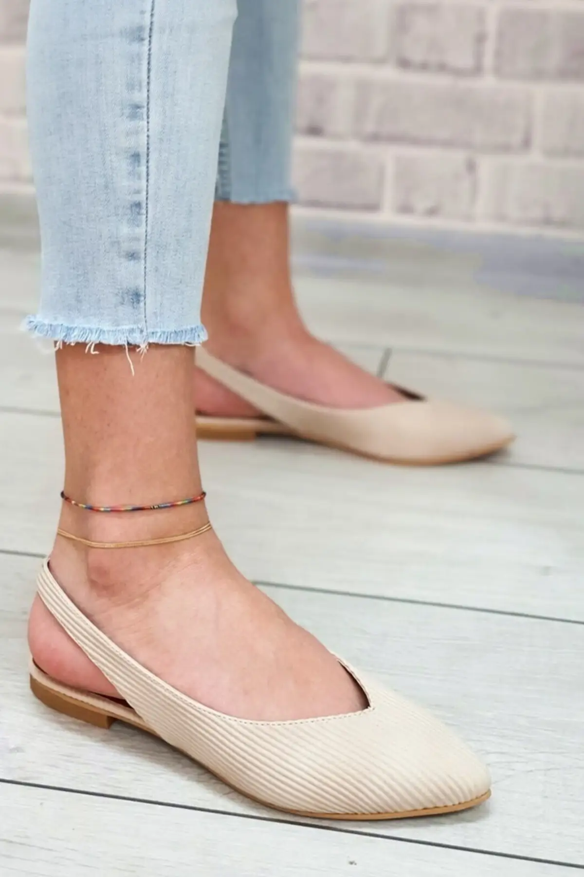 

SarEn Nunu Cream Velvet Pattern Skin Ballerina