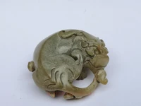 yizhu cultuer art collection old china xinjiang jade carving beast pendant antique decoration gift