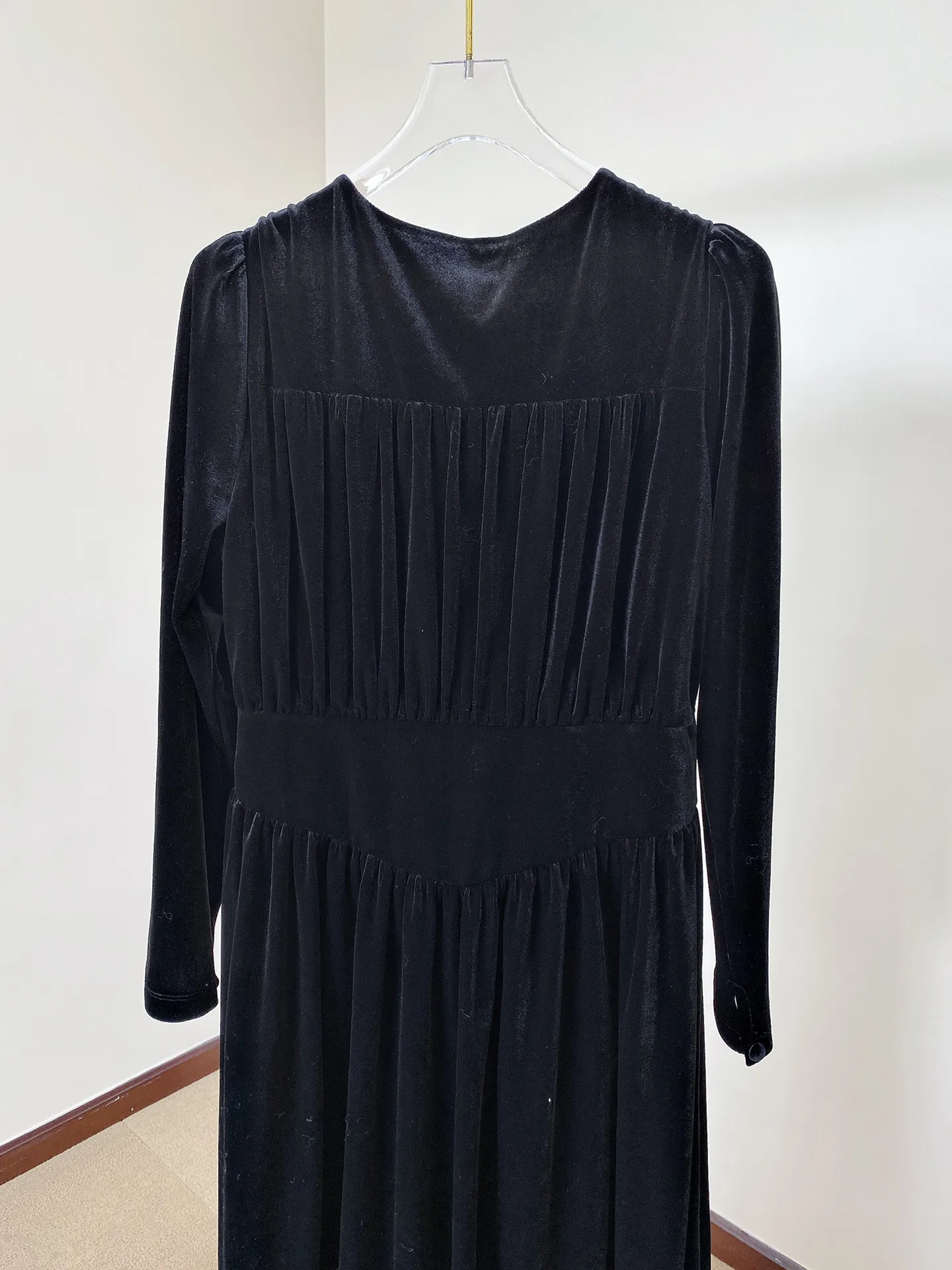 Модное женское платье осень 2021 новое шелковое вискозное бархатное черное |