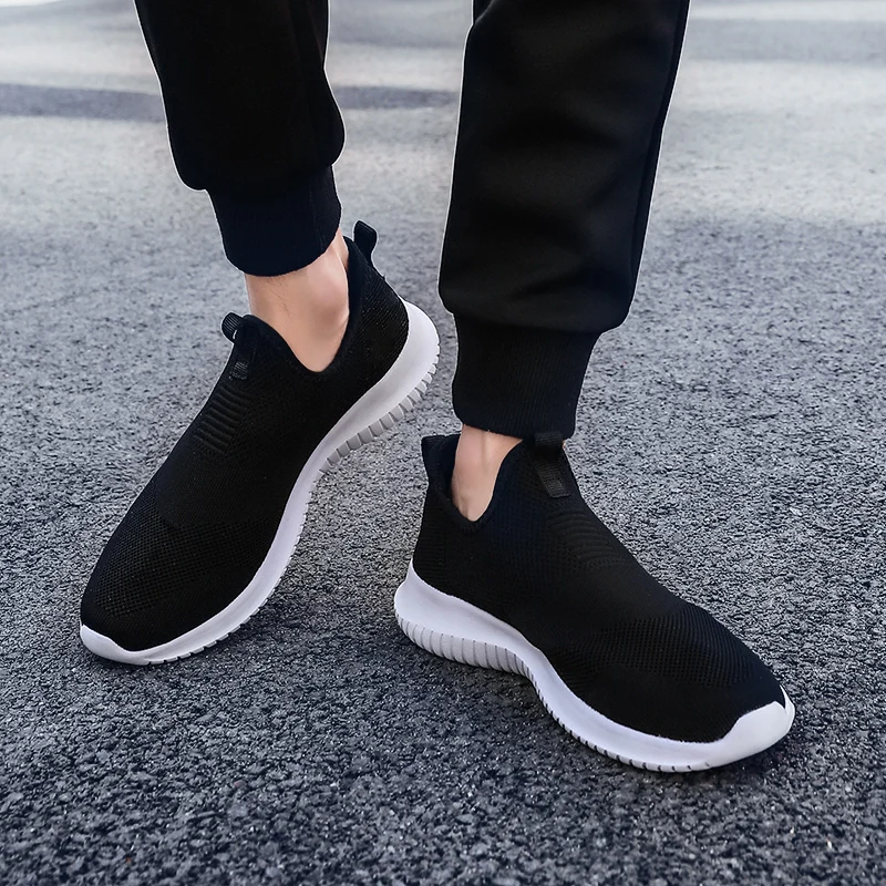

2020 Spring Men Shoes Slip On Men Casual Shoes Lightweight Comfortable Breathable Couple Walking Sneakers Feminino Zapatos
