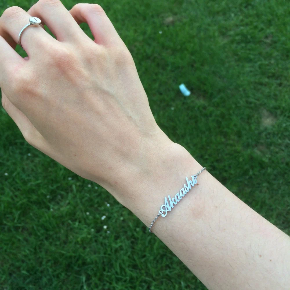 

FINE4U B394 Personalized Bracelet Names Customized for Women Girls Stainless Steel Adjustable Link Bridesmaid Gifts BFF Bracelet