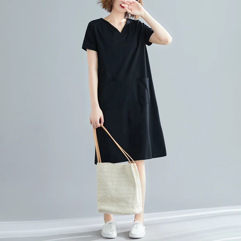 Женское Хлопковое платье с карманами однотонное вечерние до колена V образным