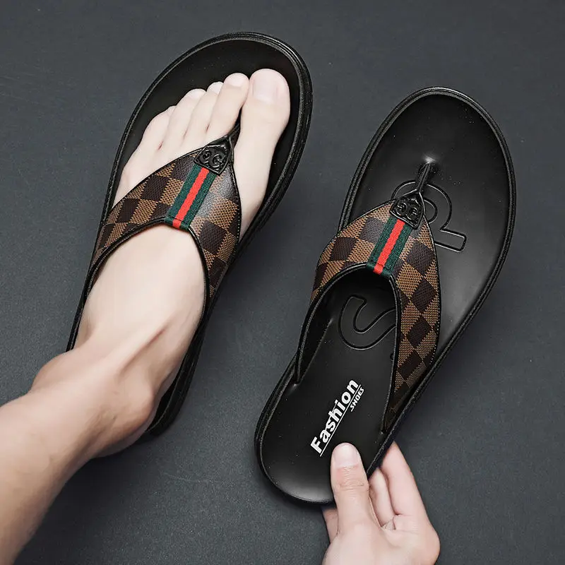 

Male Slippers Flip Flops Summer Beach Mens Slippers Indoor or Outdoor Sports Homme Slides Men Black