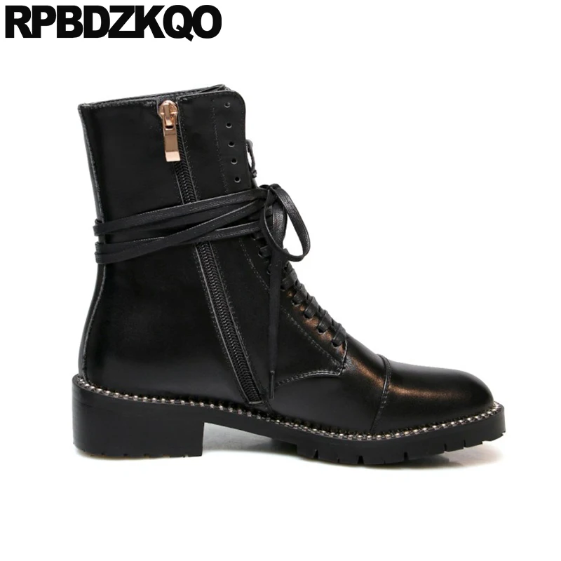 Обувь по щиколотку с Стразы женскую одежду в стиле милитари черного цвета