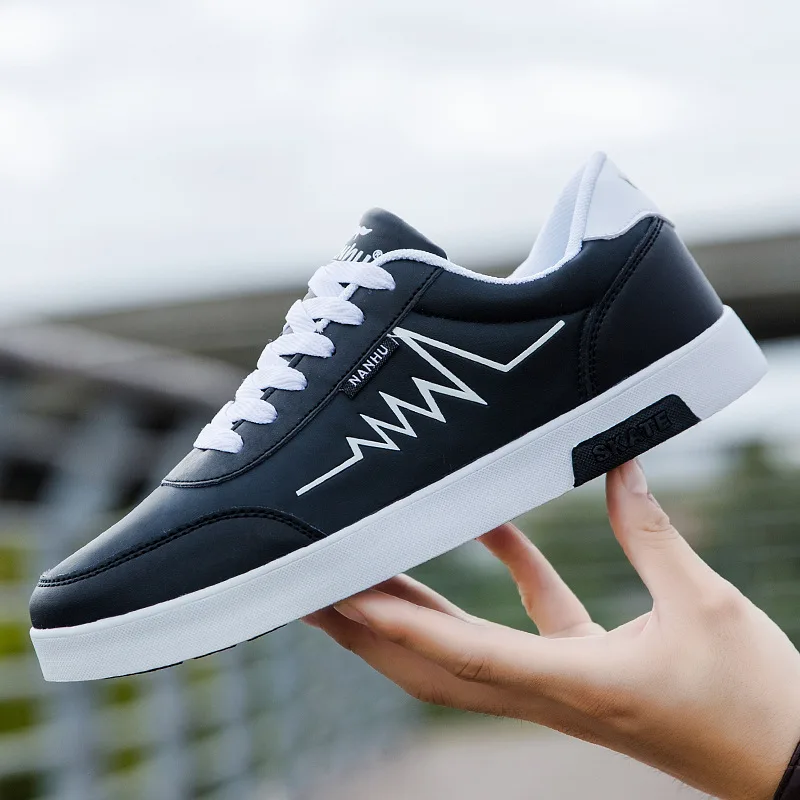 

New student men's board shoes breathable fashion white men's board shoes trend Korean shoes casual shoes trendy shoes