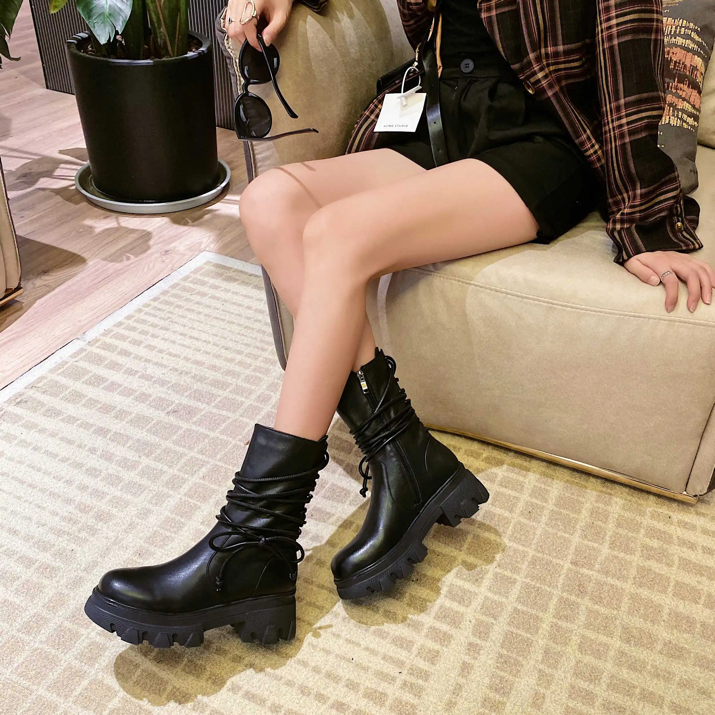 

Krazing pot motorcycle boots genuine leather waterproof round toe thick high heel zipper handsome punk maiden mid-calf boots L97