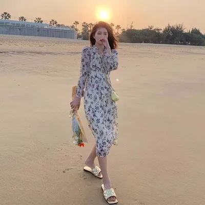 

French floral dress female summer 2021 new waist slim design fashion super fairy beach suspender skirt