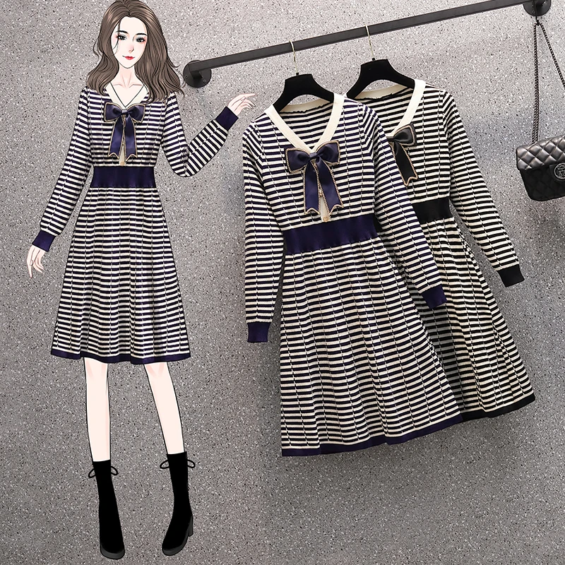 

Fashion Autumn Winter V Neck Sweater Knitted Dresses New Large Size Black White Striped Bow Thick Metal Button Dress Vestidos