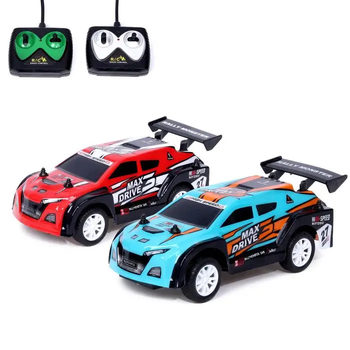 Набор машин радиоуправляемых Ралли монстры 2 шт. масштаб 1:26 работают от батареек |