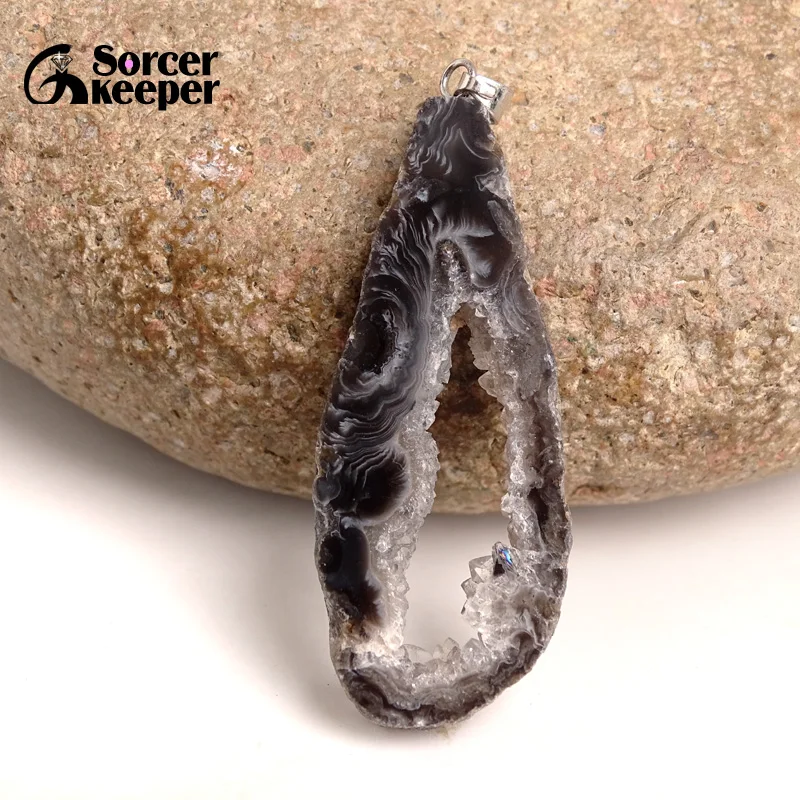 Натуральный камень полированный Агаты геодезический кварц кристаллический