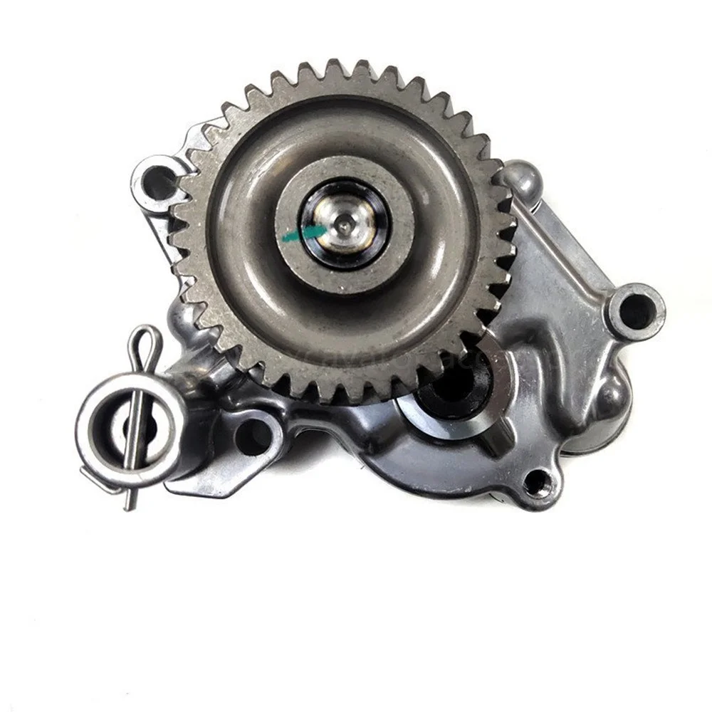 

For Kobelco SK200 210 230 250-6-6E fuel pump 6D34 engine oil pump Oil pump excavator parts