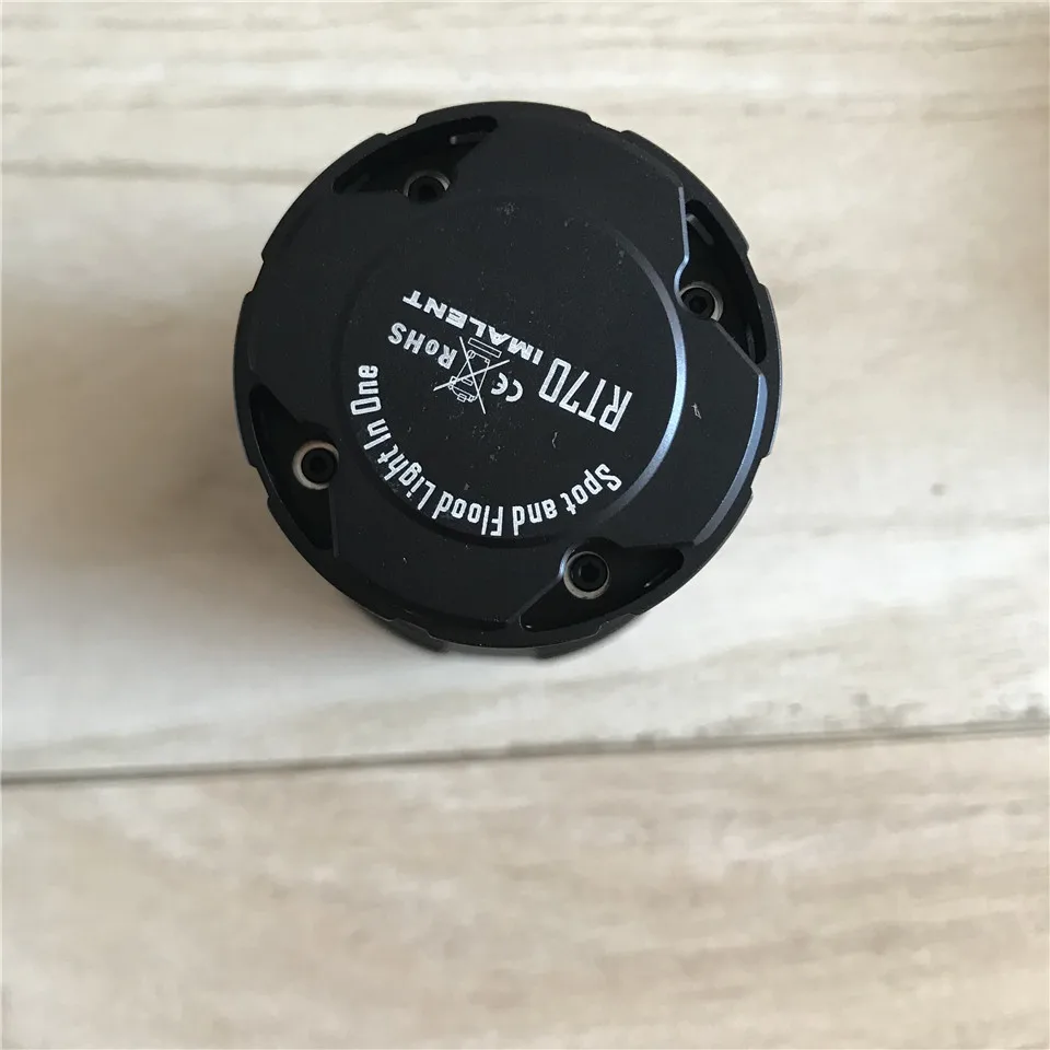 Imalent RT70 5500lm Магнитный светодиодный Перезаряжаемые вспышка светильник 903 м 18650 джунгли поиск светильник IP68 Портативный флэш-светильник