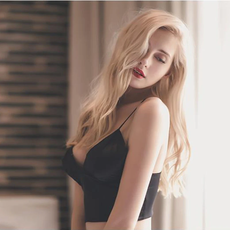 Бюстгальтер женский атласный с чашками пуш-ап без косточек | Женская одежда