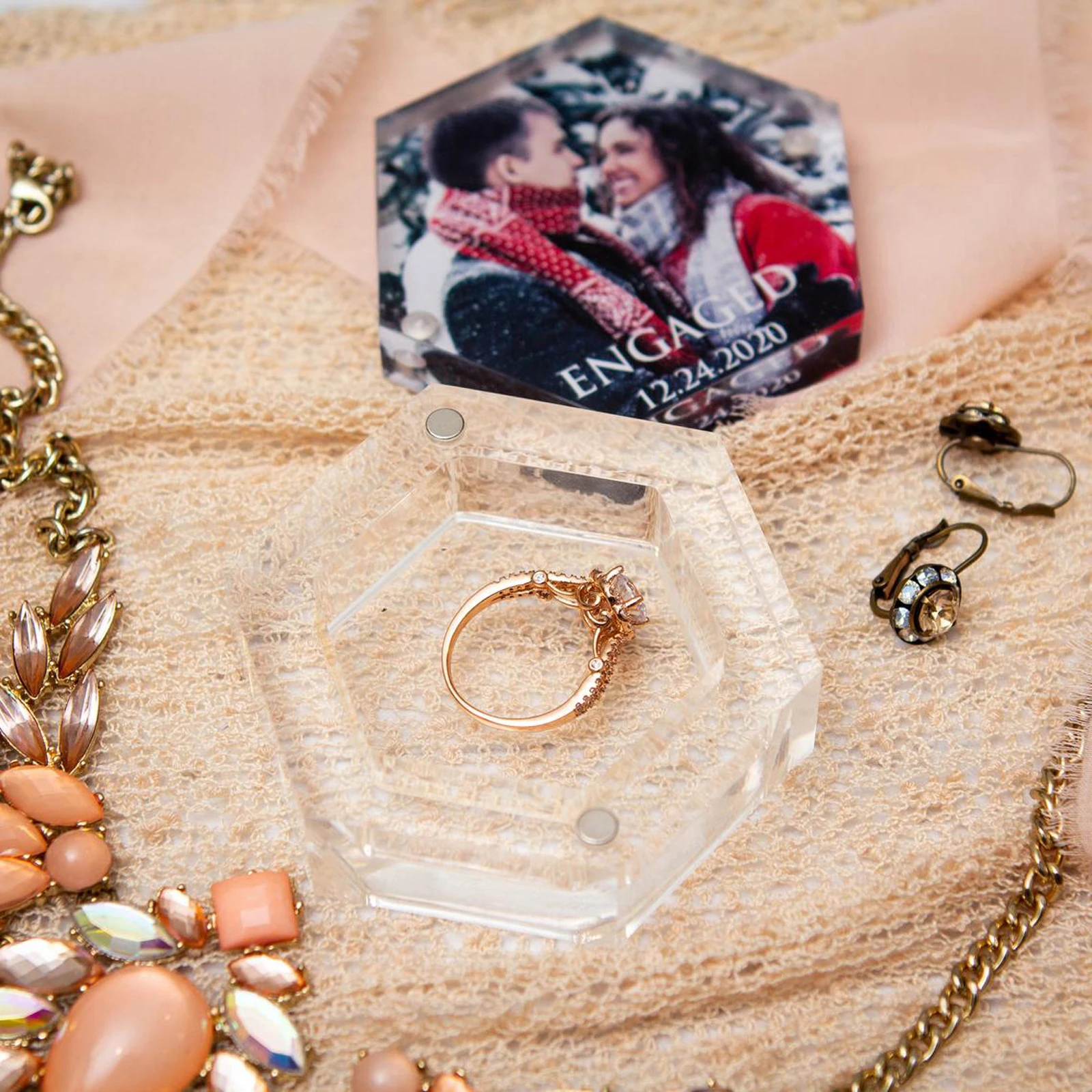 Acrylic Hexagon Box Custom Your Memorial Photo Print Text Engagement Proposal Ring Holder Wedding Rings Bearer Transparent Boxes