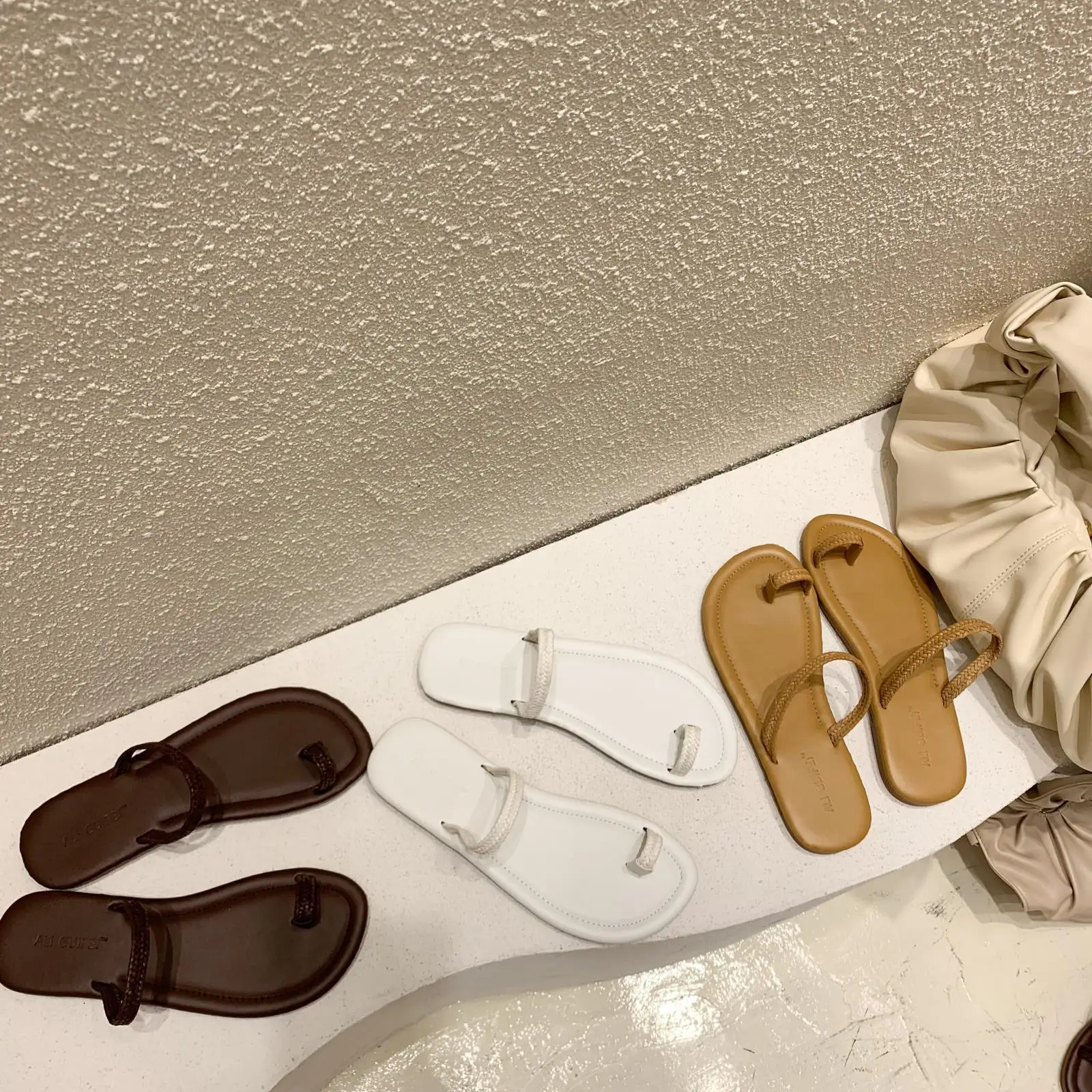 

Female Shoes Slippers Casual Rubber Flip Flops Summer Clogs Woman Slides 2021 Luxury Hawaiian Flat Beach Scandals Basic PU Fretw