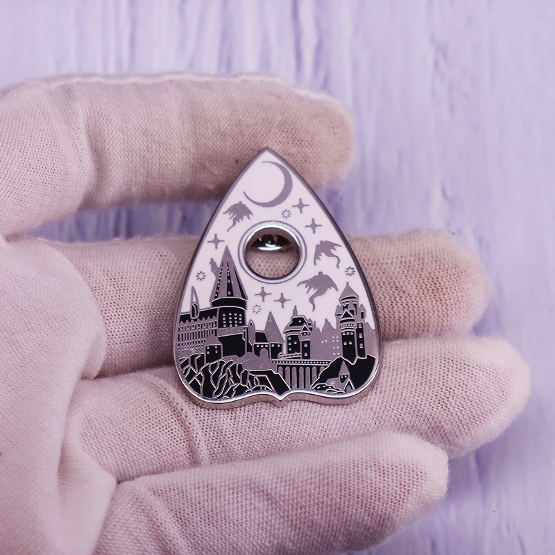 Ouija доска замок Эмаль Булавка Луна призрак брошь Готический Spooky значок Хэллоуин