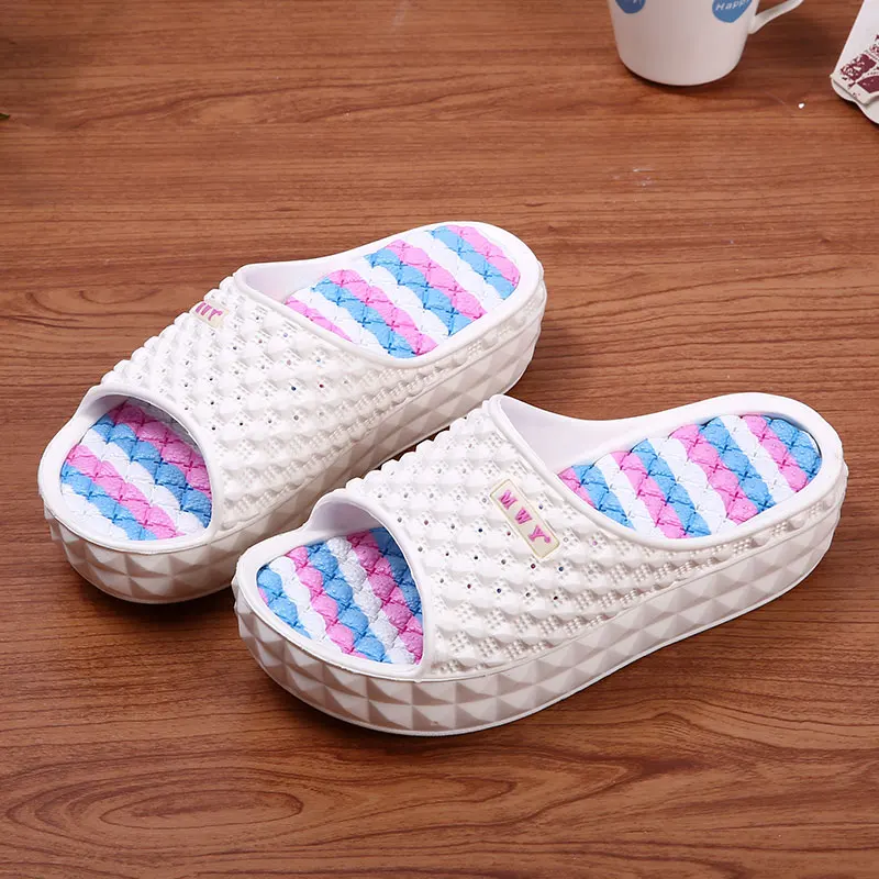 MWY Home House Bathroom Shower Slippers For Women Summer Non Slip Soft Outdoor Beach Slides Zapatos Mujer Wedges Flip Flops