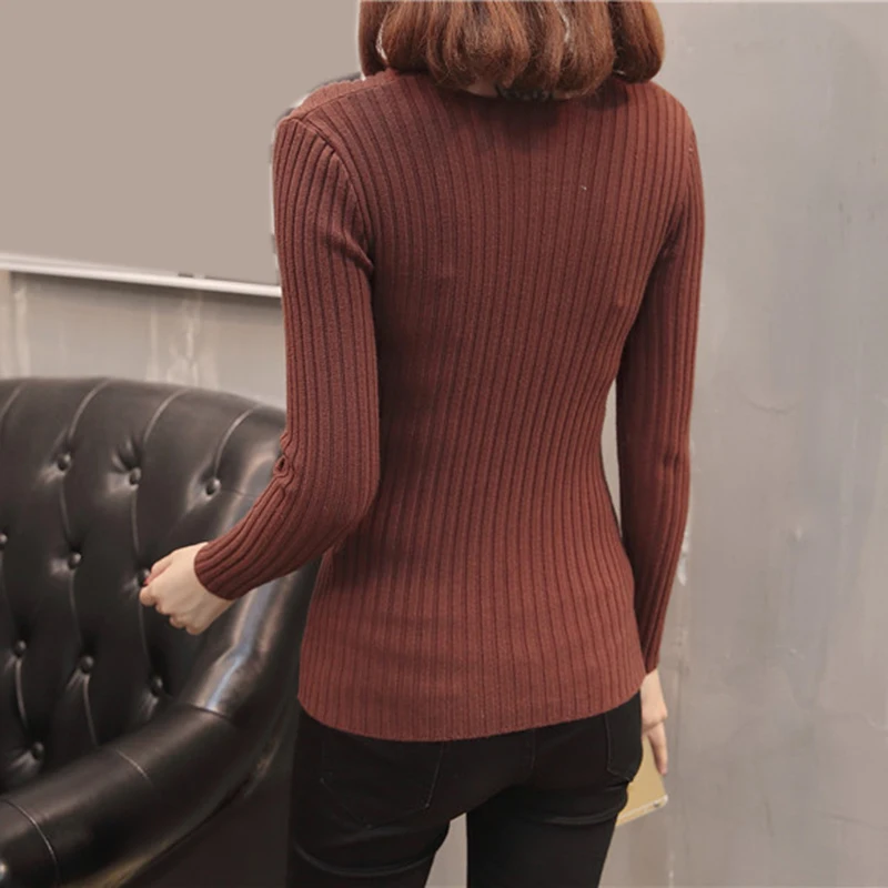 Женский вязаный свитер с открытыми плечами белый черный коричневый джемпер