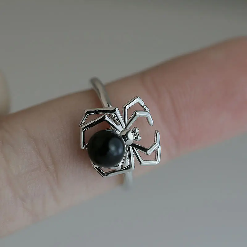 

2019 New Silver Color Spider Ring For Women Silver Color Unique Ring Natural Black Stone Ring Trendy Party Fashionable Jewelry