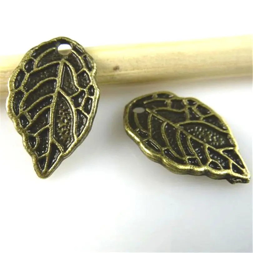 30 шт Подвеска под бронзу старину растение кулон в форме листика дерева ручной