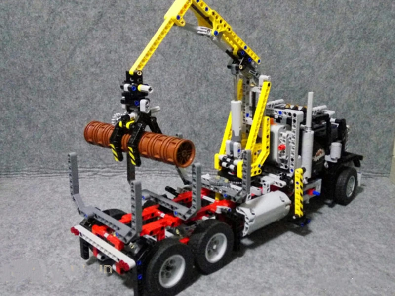 В наличии лесовоз 20059 техническая модель автомобиля совместима с 9397 lepinblocks lepinbricks