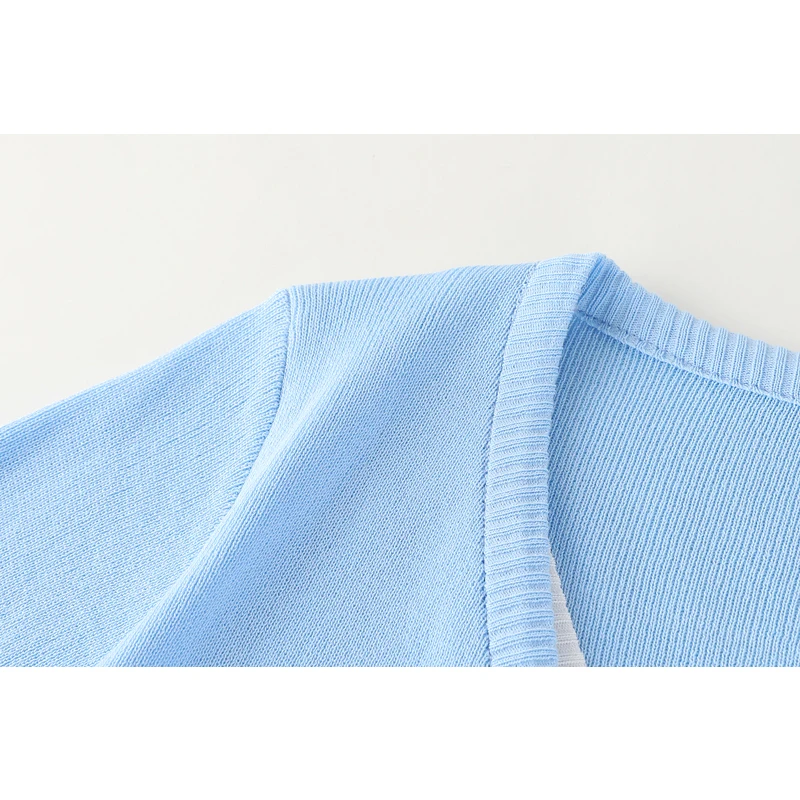 Женский трикотажный кардиган с V-образным вырезом и длинным рукавом |