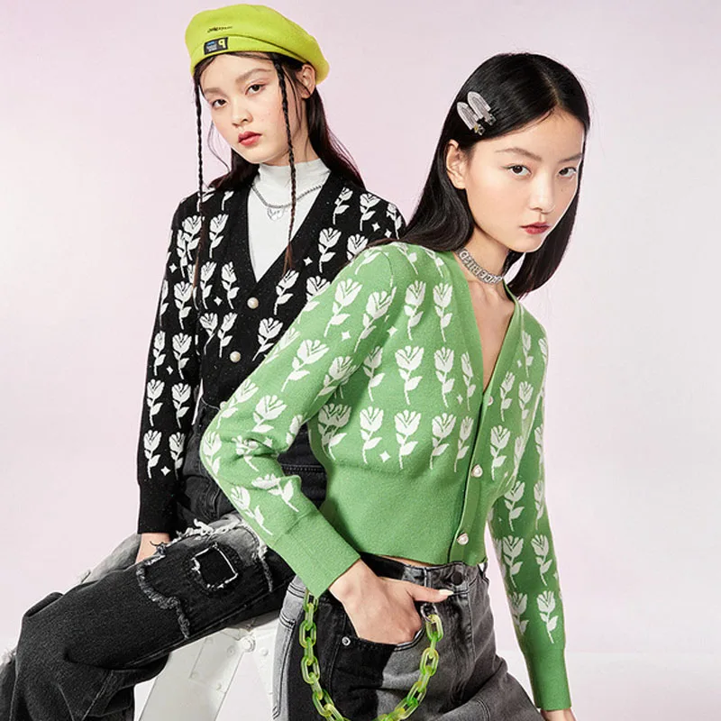 

Y2K Gothic Women Casual Floral Pattern Waist Short Knit Cardigan V-neck Long Sleeve Button Access Control Short Top Green/Black