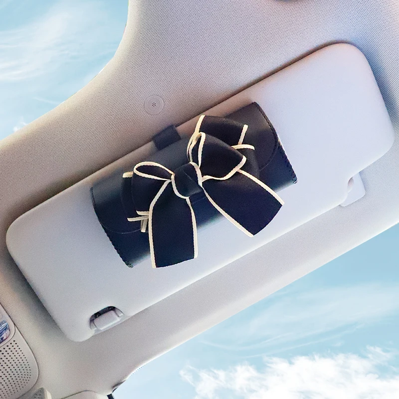 Kopen Creatieve Leuke Strik Auto Glazen Doos Universele Zonnebril Case Opbergtas Houder Zonnescherm Organizer Auto Interieur Accessoires