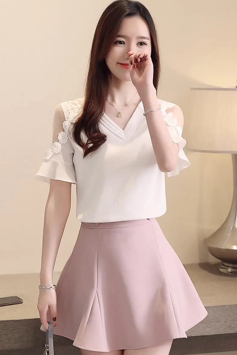 

COIGARSAM Short Sleeve blouse women Summer Loose Patchwork Lace Chiffon Mesh V-Neck blusas womens tops and blouses White 8667
