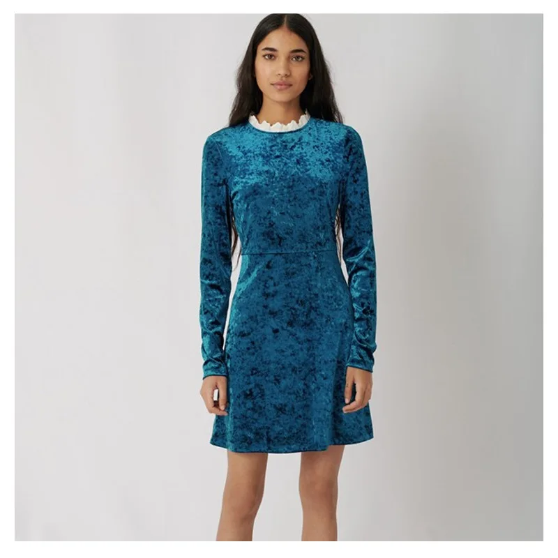 

2020 Autumn And Winter New Fashion Lace Lotus Leaf Stitching Pure Color Velvet Robe Temperament Slim Slimming Female Dress C083