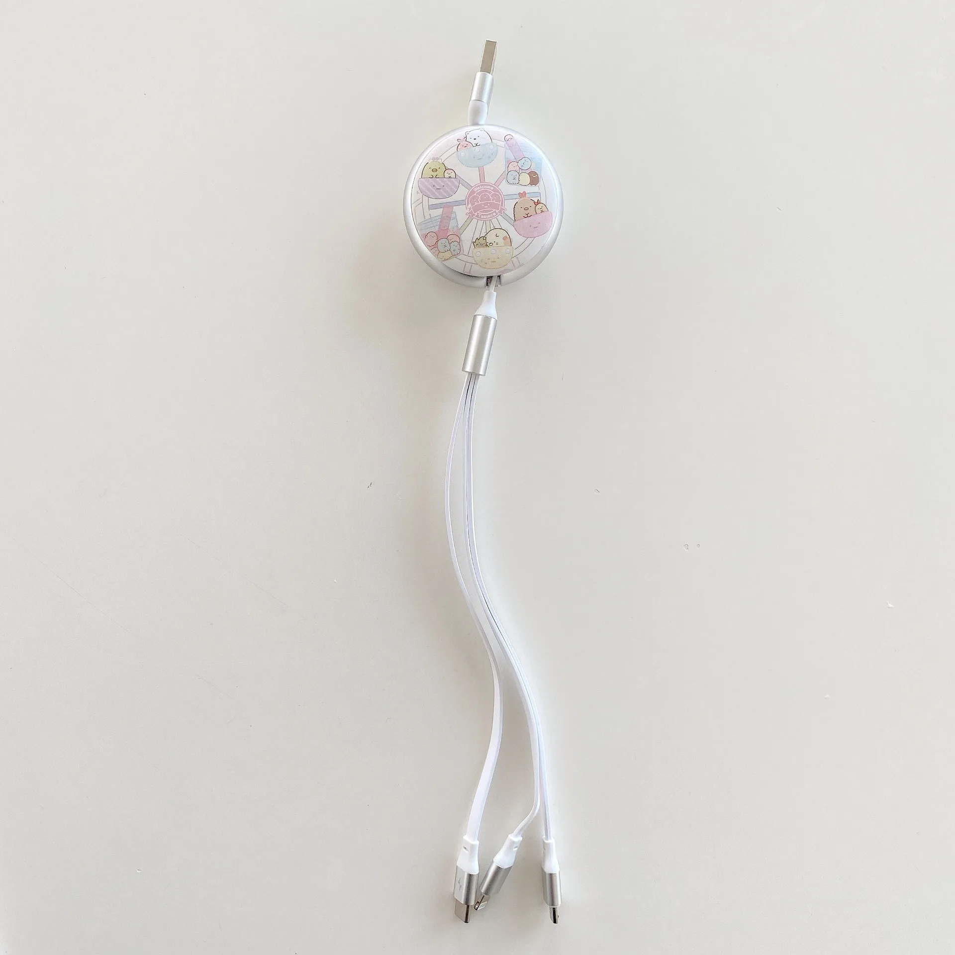 

Stretching a drag three-wire KT Gemon is customized for Apple's Android Typec cute USB fast charging cable