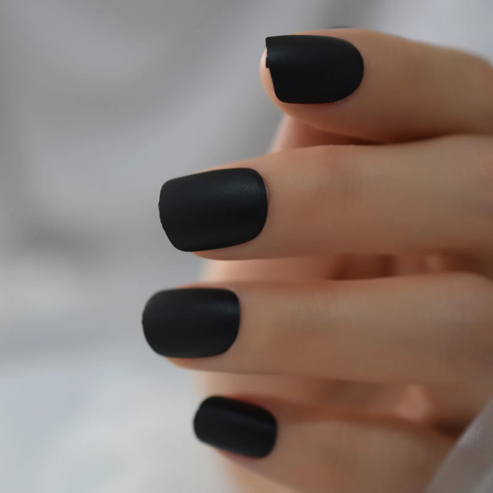Накладные искусственные ногти Matte Black короткие пресс-он кругло-квадратной формы салон красоты ложные наконечники для домашней работы.