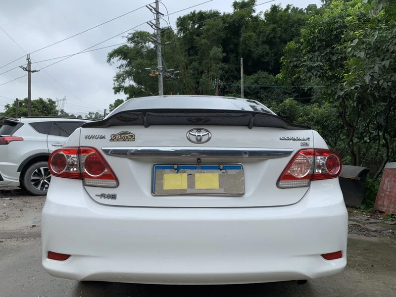 Использовать для Toyota corolla спойлер 2006 07 08 09 10 11 12 13 лет Глянцевая углеродное волокно/FRP заднее крыло R стиль спортивные аксессуары