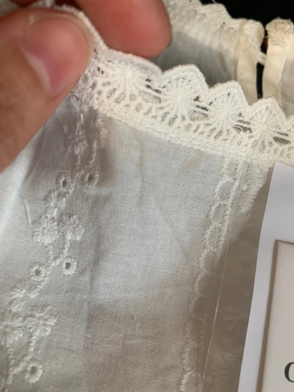 

Embroidery Lace Shirt Spring femme Casual white Tops Women Long sleeve Linen Cotton Girls Blouse Plus Size Women Blouses femme